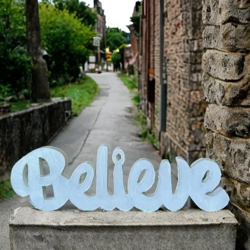 Believe Showpiece
