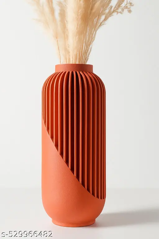 Scarlet Curve Vase