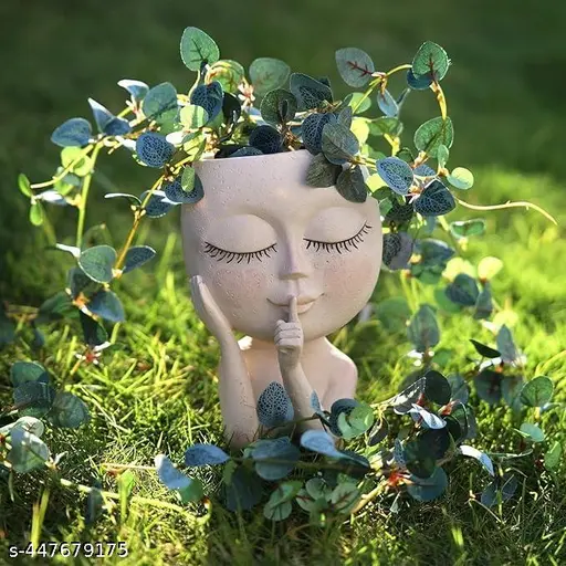 Lady of Leaves