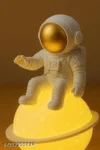 CosmoGlow Astronaut Night Lamp