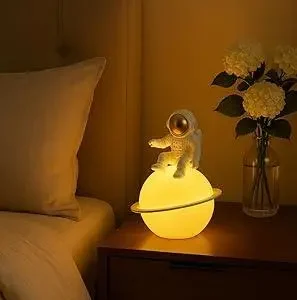 CosmoGlow Astronaut Night Lamp